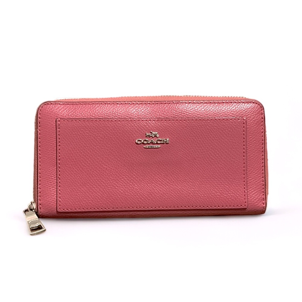 COACH Zippy Wallet